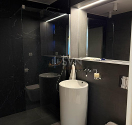 Apartament, 4 rooms with underground parking included Bucuresti/Pipera