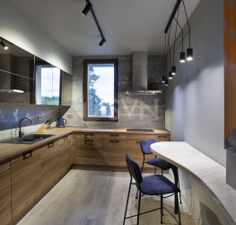 Apartament, 4 rooms with underground parking included Bucuresti/Primaverii