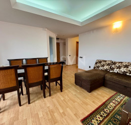 Apartament, 4 rooms with underground parking included Bucuresti/Herastrau