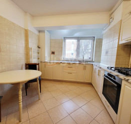 Apartament, 4 rooms with underground parking included Bucuresti/Dorobanti