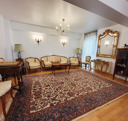 Apartament, 4 rooms with underground parking included Bucuresti/Dorobanti