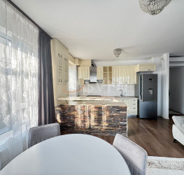 Apartament, 4 rooms with underground parking included Bucuresti/Herastrau