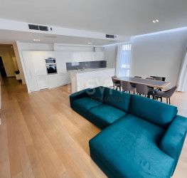 Apartament, 4 rooms with underground parking included Bucuresti/Floreasca