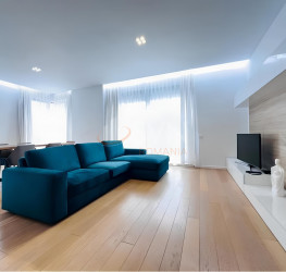 Apartament, 4 rooms with underground parking included Bucuresti/Floreasca