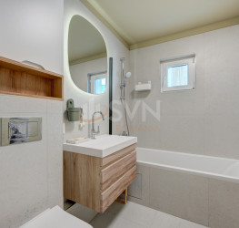 Apartament, 4 rooms with underground parking included Bucuresti/Decebal