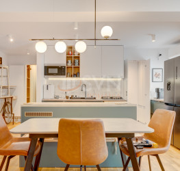 Apartament, 4 rooms with underground parking included Bucuresti/Decebal