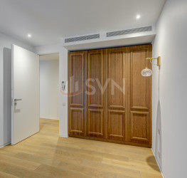 Apartament, 4 rooms with underground parking included Bucuresti/Primaverii