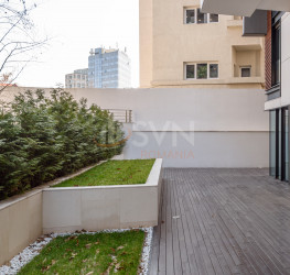 Apartament, 4 rooms with underground parking included Bucuresti/Primaverii