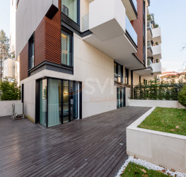 Apartament, 4 rooms with underground parking included Bucuresti/Primaverii