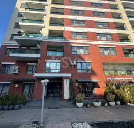 Apartament, 4 rooms with underground parking included Bucuresti/Lacul Tei