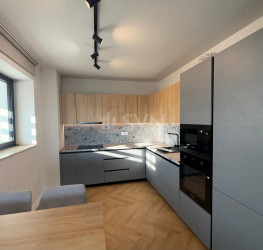 Apartament, 4 rooms with underground parking included Bucuresti/Pipera