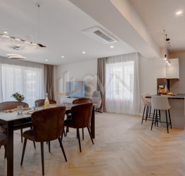 Apartament, 4 rooms with underground parking included Bucuresti/Pipera