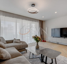 Apartament, 4 rooms with underground parking included Bucuresti/Pipera