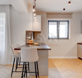 Apartament, 4 rooms with underground parking included Bucuresti/Pipera
