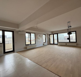 Apartament, 4 rooms with underground parking included Bucuresti/Kiseleff