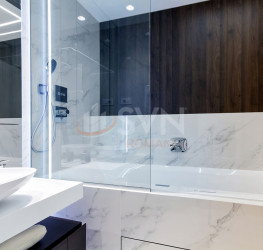 Apartament, 4 rooms with underground parking included Bucuresti/Herastrau