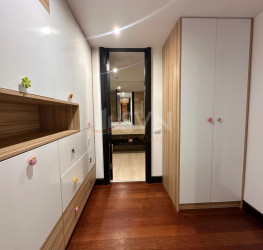 Apartament, 4 rooms with underground parking included Bucuresti/Arcul De Triumf