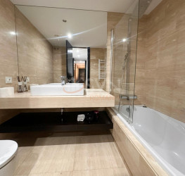 Apartament, 4 rooms with underground parking included Bucuresti/Arcul De Triumf