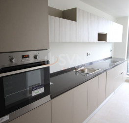 Apartament, 4 rooms with underground parking included Bucuresti/1 Mai