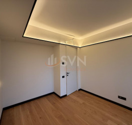 Apartament, 4 rooms with underground parking included Bucuresti/Pipera