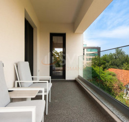Apartament, 4 rooms with underground parking included Bucuresti/Baneasa