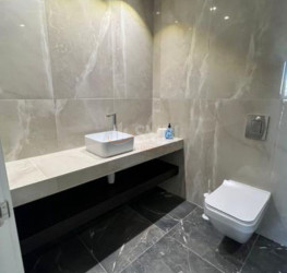 Apartament, 4 rooms with underground parking included Bucuresti/Pipera