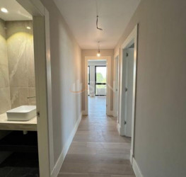 Apartament, 4 rooms with underground parking included Bucuresti/Pipera