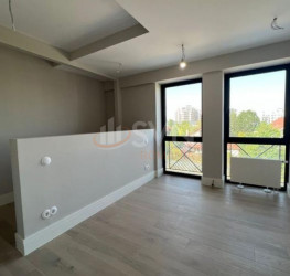 Apartament, 4 rooms with underground parking included Bucuresti/Pipera