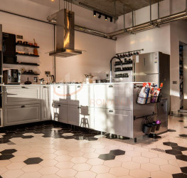 Apartament, 4 rooms with underground parking included Bucuresti/Pipera