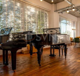 Apartament, 4 rooms with underground parking included Bucuresti/Pipera