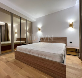 Apartament, 4 rooms with underground parking included Bucuresti/Herastrau