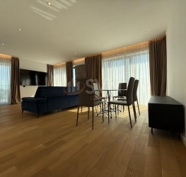 Apartament, 4 rooms with underground parking included Bucuresti/Herastrau