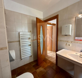 Apartament, 4 rooms with underground parking included Bucuresti/Dorobanti