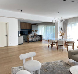 Apartament, 4 rooms with underground parking included Bucuresti/Primaverii
