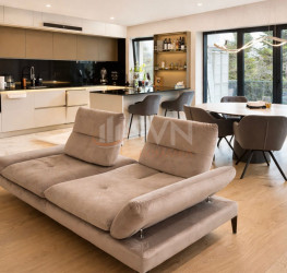 Apartament, 4 rooms with underground parking included Bucuresti/Iancu Nicolae