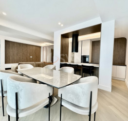Apartament, 4 rooms with underground parking included Bucuresti/Iancu Nicolae