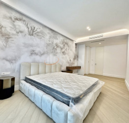 Apartament, 4 rooms with underground parking included Bucuresti/Iancu Nicolae