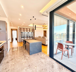 Apartament, 4 rooms with underground parking included Bucuresti/Primaverii