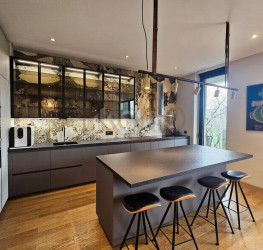 Apartament, 4 rooms with underground parking included Bucuresti/Floreasca