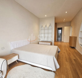 Apartament, 4 rooms with underground parking included Bucuresti/Floreasca