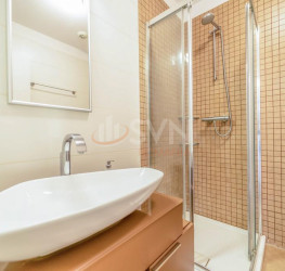 Apartament, 4 rooms with underground parking included Bucuresti/Aviatorilor