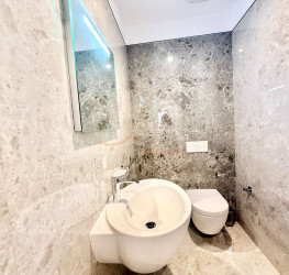 Apartament, 4 rooms with underground parking included Bucuresti/Primaverii