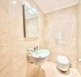 Apartament, 4 rooms with underground parking included Bucuresti/Primaverii