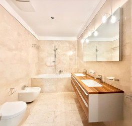 Apartament, 4 rooms with underground parking included Bucuresti/Primaverii