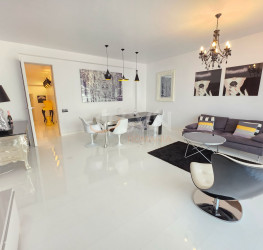 Apartament, 4 rooms with underground parking included Bucuresti/Primaverii