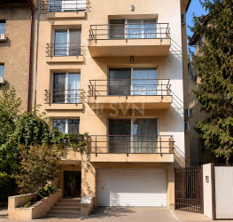 Apartament, 4 rooms with underground parking included Bucuresti/Primaverii