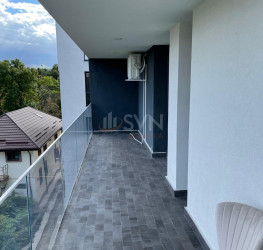 Apartament, 4 rooms with underground parking included Bucuresti/Baneasa