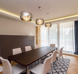 Apartament, 4 rooms with underground parking included Bucuresti/Primaverii