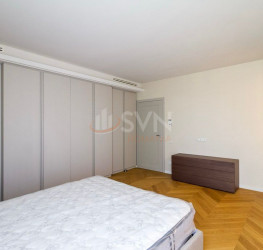 Apartament, 4 rooms with underground parking included Bucuresti/Primaverii