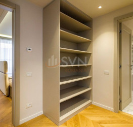 Apartament, 4 rooms with underground parking included Bucuresti/Primaverii